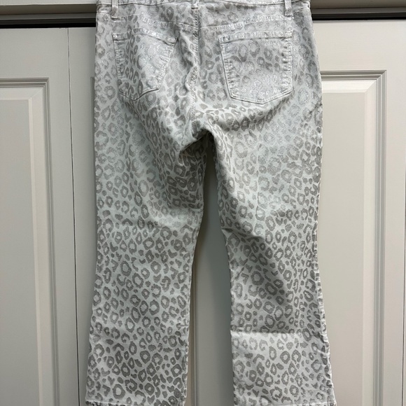 J Brand Selena Mid Rise Crop Boot Corduroy Jeans in Snow Leopard - Picture 4 of 9